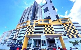 Novo 8 Residences & Suites Aqua Pool By Nestcove